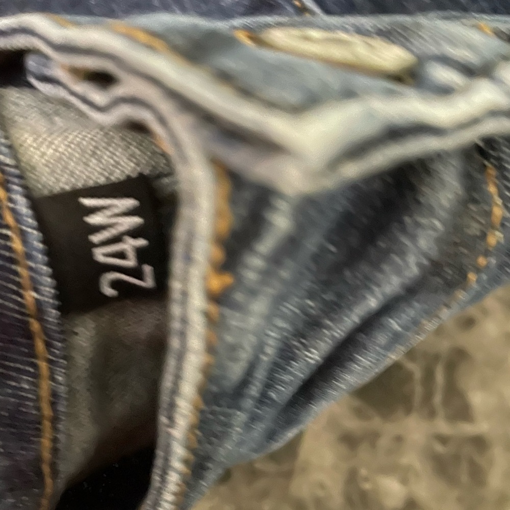 Jeans - Picture 6 of 8